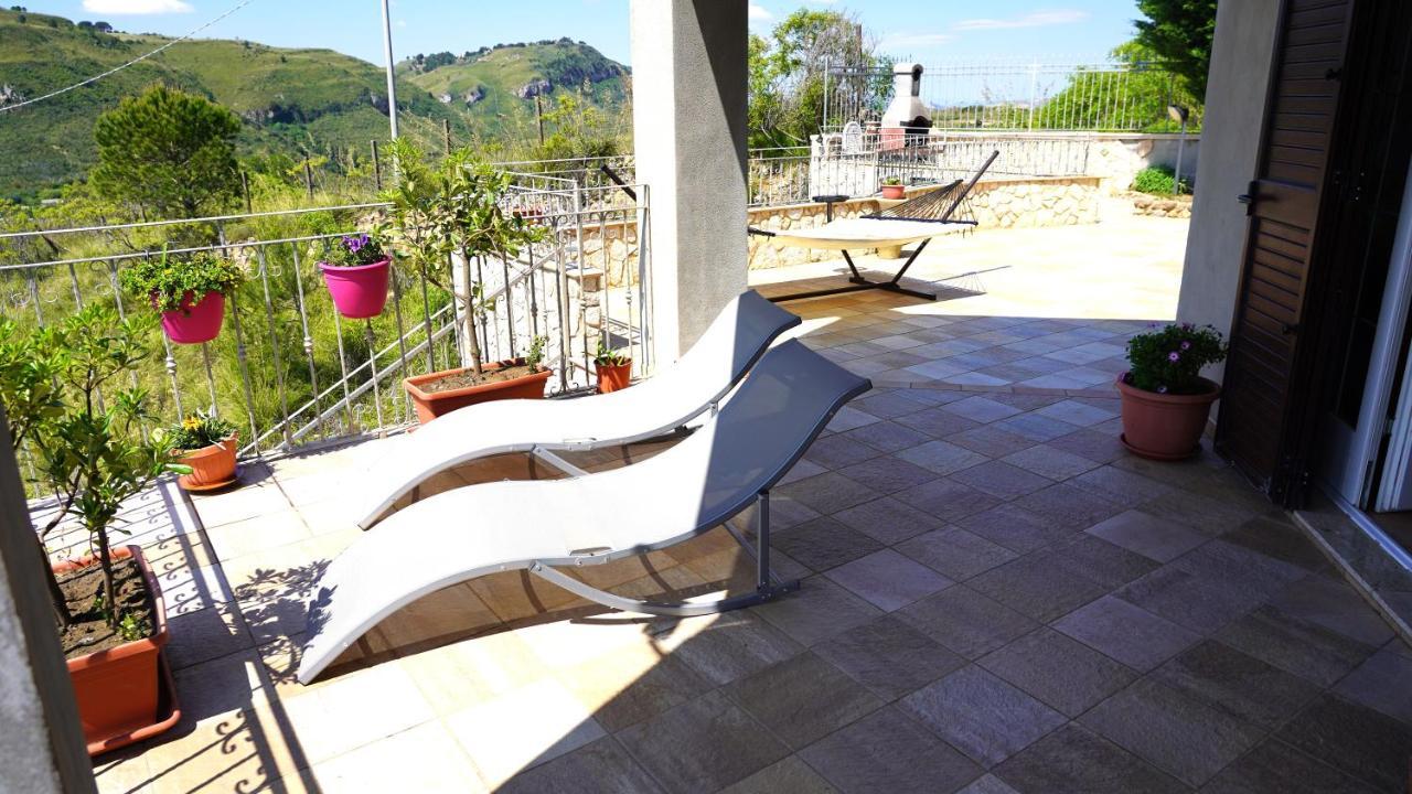 Enna Villa Del Sole E Delle Stelle Exterior photo